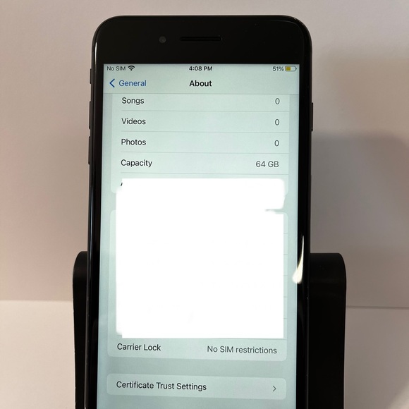 Apple iPhone 8 Plus 64 GB
in Space Gray for Unlocked
100% Battery Capacity - Picture 3 of 16